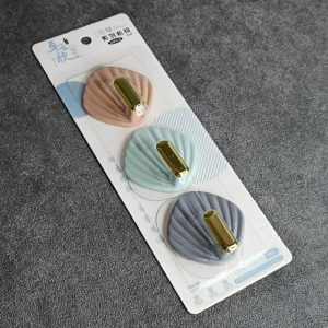 shell shaped hooks
