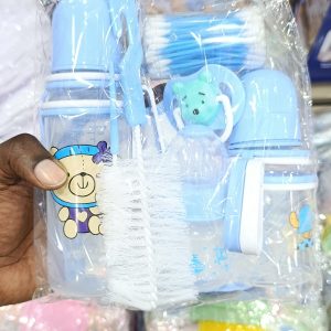 Kids bottle feeder set with brush 8pcs