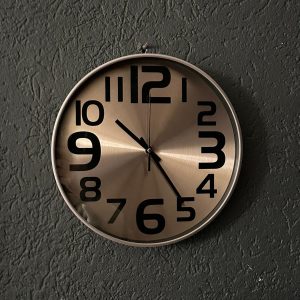 Wall clock shinny metal design